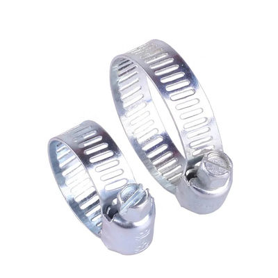 Fittings per tubi in acciaio standard